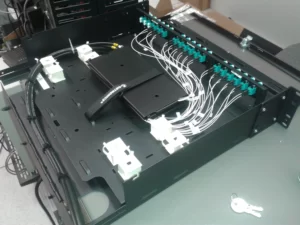 sistronic instalación fibra óptica odf bandeja