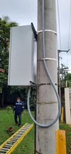 sistronic instalación aérea fibra óptica